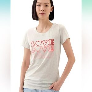 Gap Love Favorite Graphic Tee Valentines Day